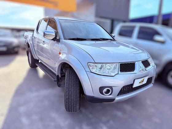MITSUBISHI L200 TRITON 3.2 HPE 4X4 CD 16V TURBO INTERCOOLER DIESEL 4P AUTOMÁTICO MITSUBISHI L200 TRITON 3.2 HPE 4X4 CD 16V TURBO INTERCOOLER DIESEL 4P AUTOMÁTICO